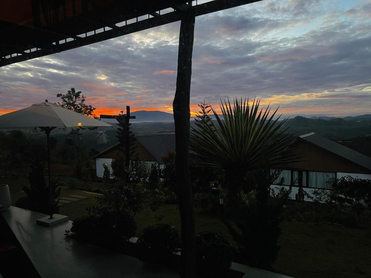 Villa Star Hill Dak Nong Retreat Gia Nghia Exterior foto
